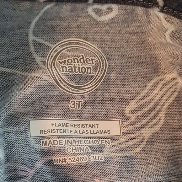 Wonder Nation Grey Unicorn Kids Pajamas in excellent used condition, 3T, cute! - Picture 5 of 6